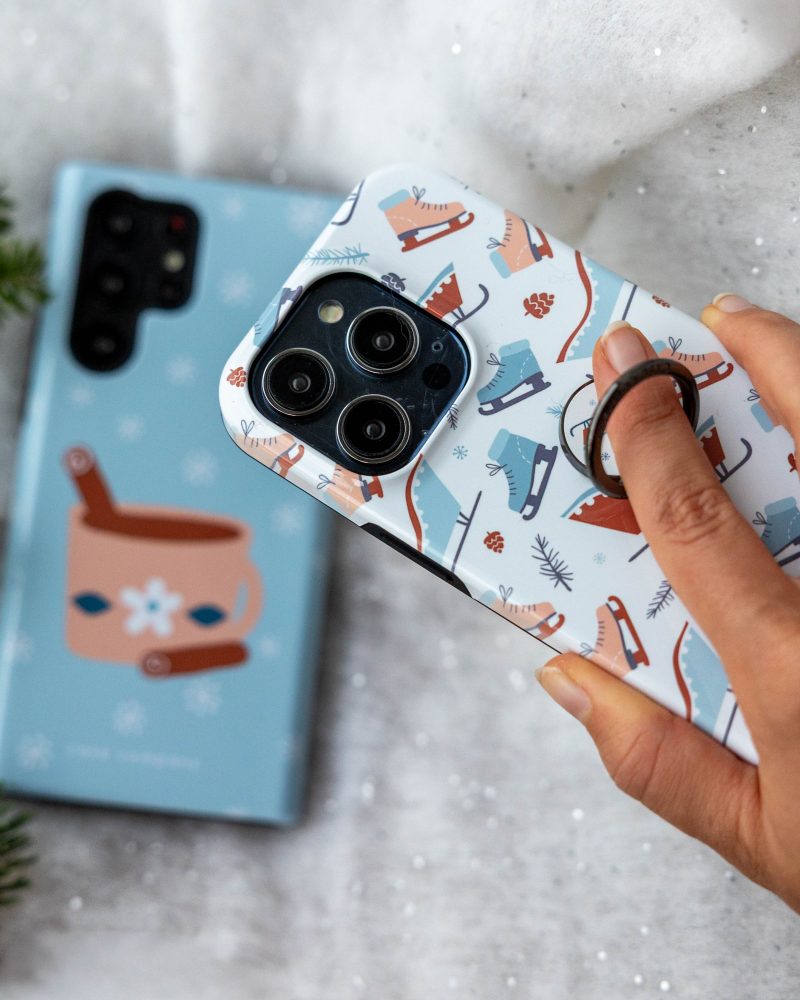 Smartphone cases with a ring holder